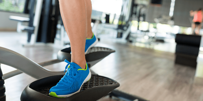 Bluefin ein einfaches crosstrainer-workout für anfänger sowie wichtige gesundheitliche vorteile